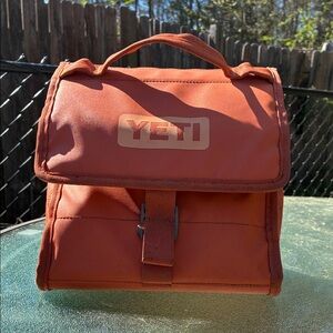 Pre-owned YETI Orange Daytrip Insulated Fold Top Lunch Bag Cooler Desert Clay